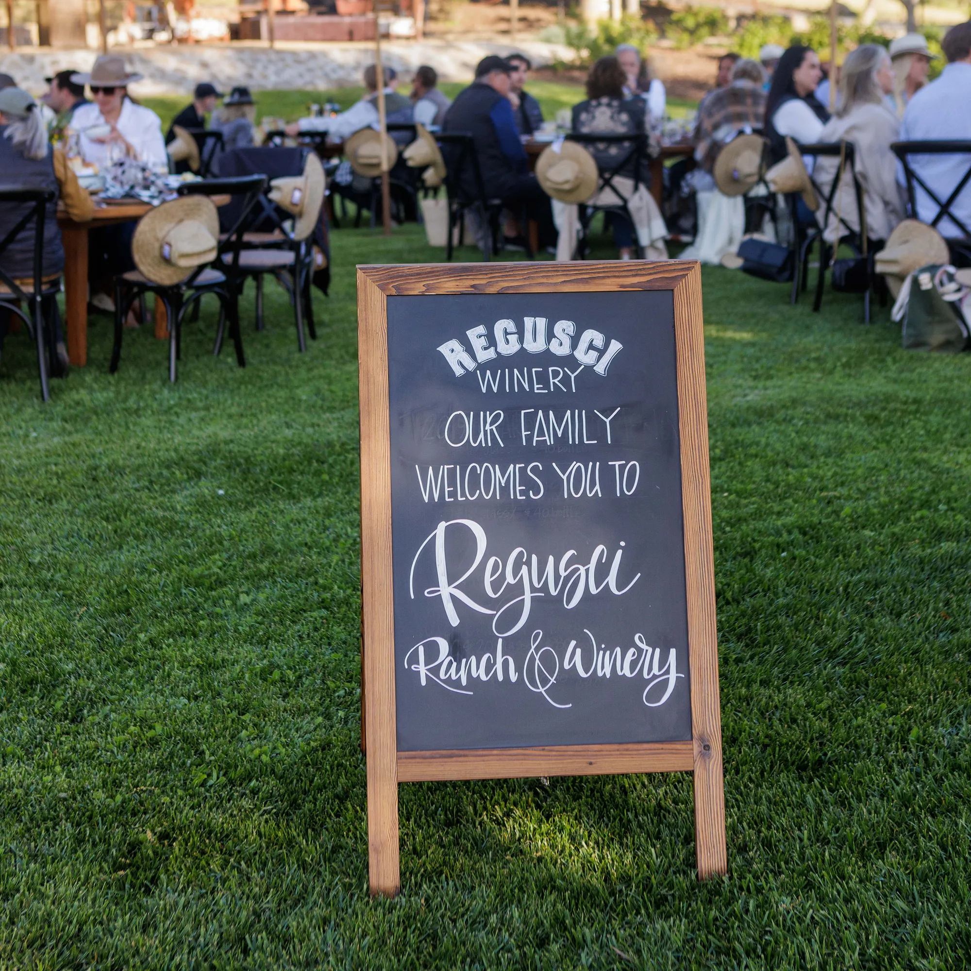 Regusci Winery sign